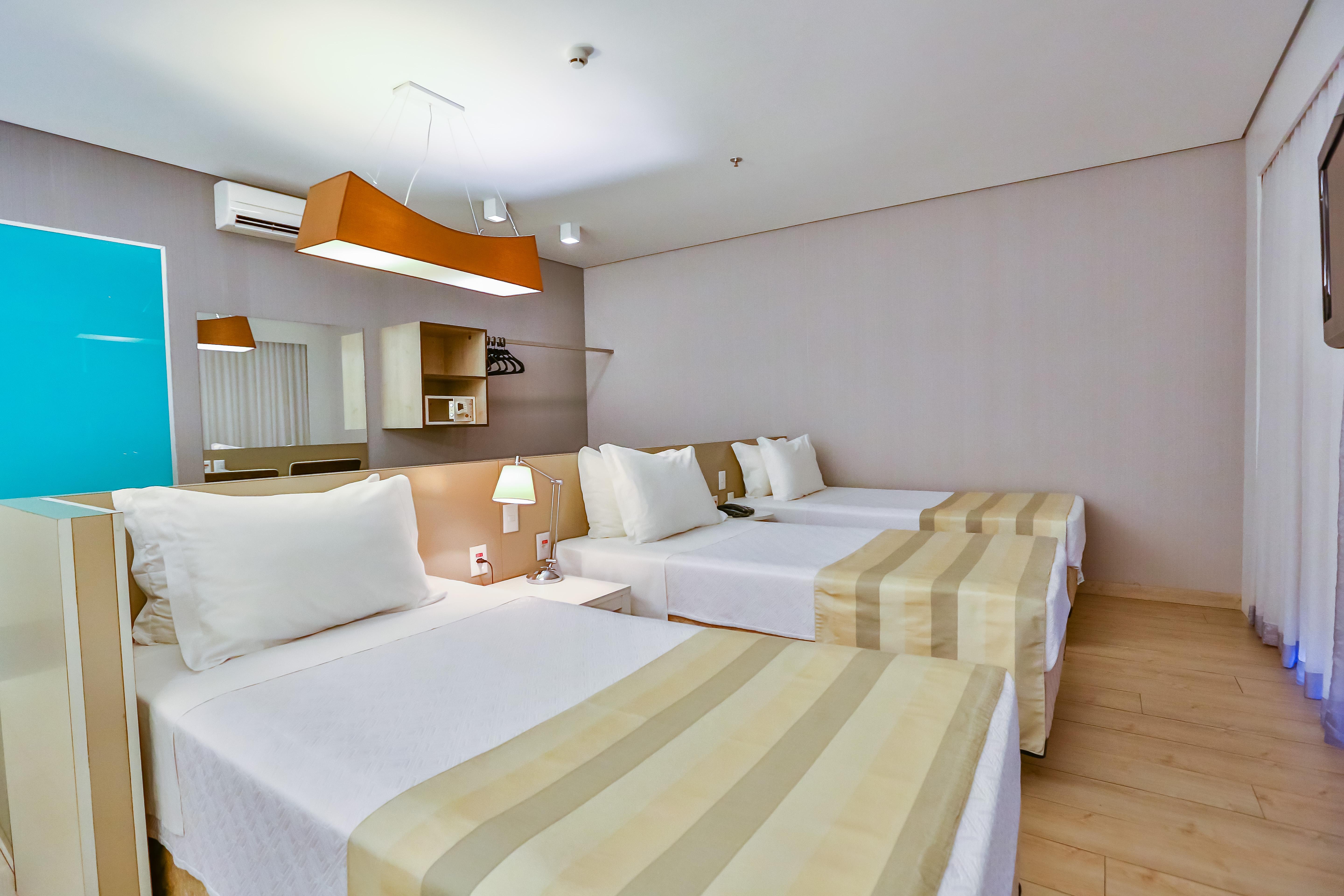Hotel Manhattan Plaza
