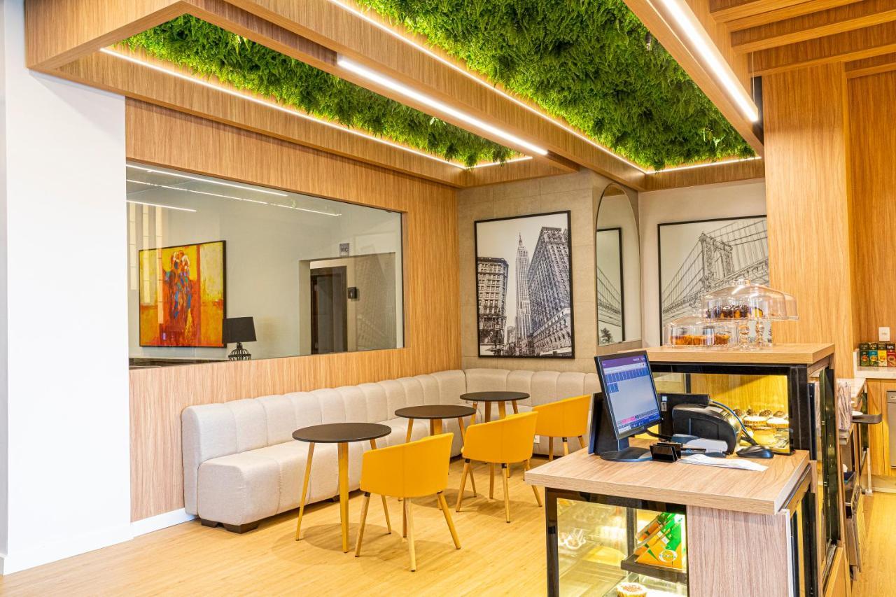 Hotel Manhattan Plaza 4*